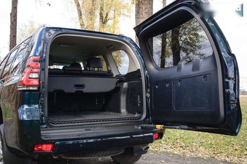 Toyota Land Cruiser Prado 2017 - фото 22