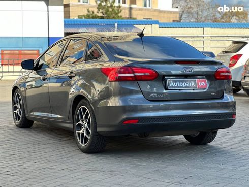 Ford Focus 2018 серый - фото 5