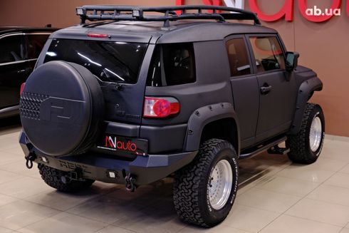 Toyota FJ Cruiser 2008 черный - фото 5