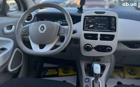 Renault Zoe 2019 - фото 18