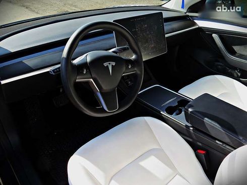 Tesla Model 3 2021 - фото 7