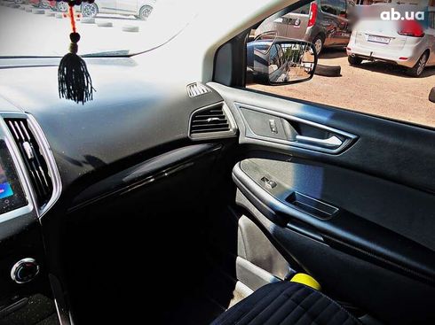 Ford Edge 2018 - фото 11