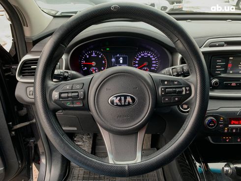 Kia Sorento 2016 серый - фото 47