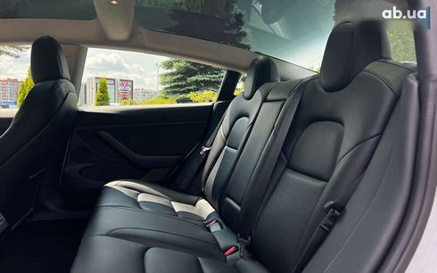 Tesla Model 3 2022 - фото 11