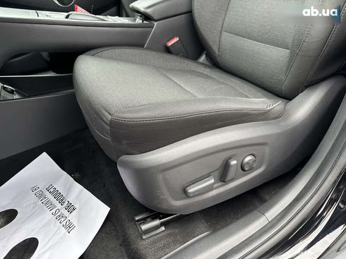 Hyundai Kona Electric 2021 - фото 12