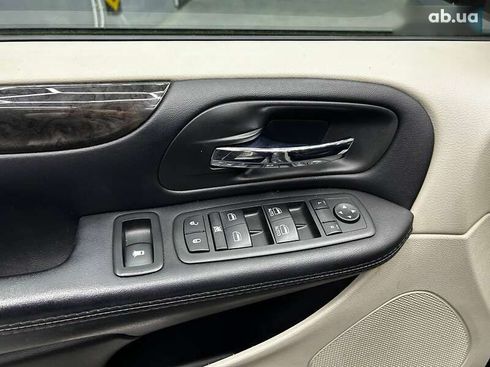 Dodge grand caravan 2017 - фото 9