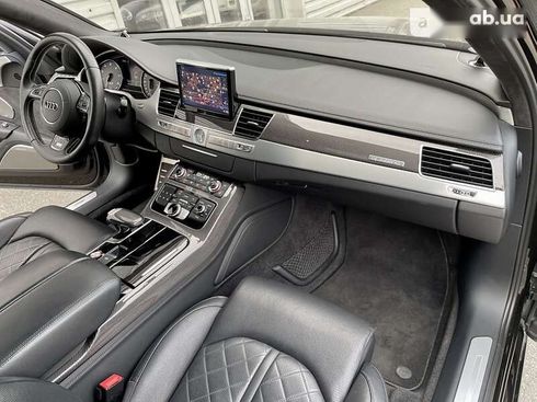 Audi S8 2013 - фото 6