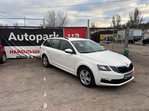 Skoda octavia a7 2018 белый - фото 8