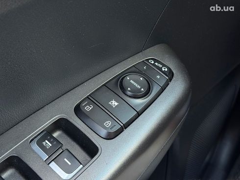 Kia Sportage 2018 белый - фото 32