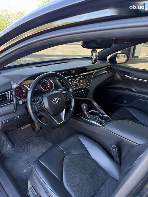 Toyota Camry 2018 - фото 25