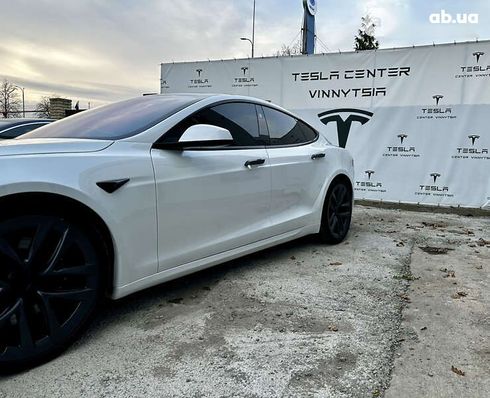 Tesla Model S 2021 - фото 7