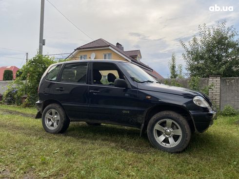 Chevrolet Niva 2007 черный - фото 7