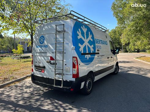 Opel Movano 2021 белый - фото 10