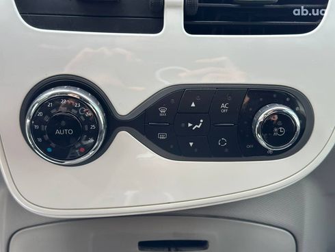 Renault Zoe 2014 белый - фото 21