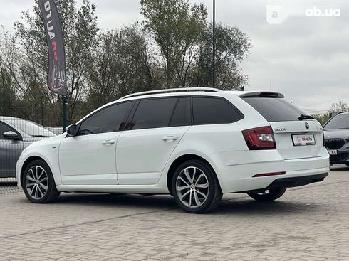 Skoda Octavia 2017 - фото 21