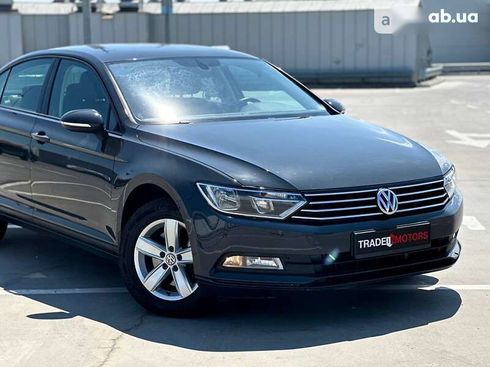 Volkswagen Passat 2018 - фото 2