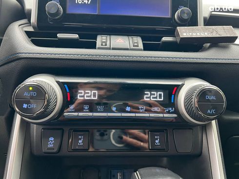 Toyota RAV4 2019 серый - фото 30