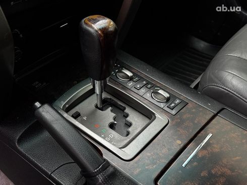 Toyota Land Cruiser 2010 черный - фото 16