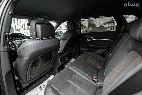 Audi E-Tron 2021 - фото 21