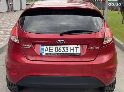 Ford Fiesta 2015 - фото 5
