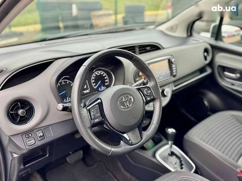 Toyota Yaris 2017 - фото 21