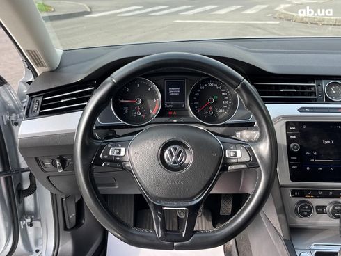 Volkswagen Passat 2019 серый - фото 5