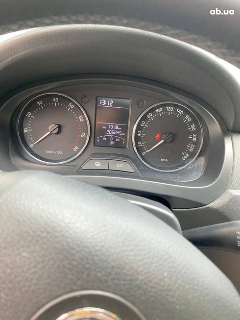 Skoda Rapid 2013 - фото 7