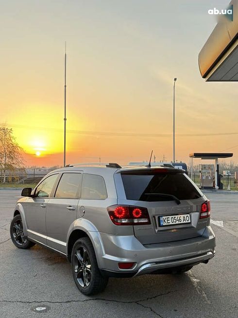 Dodge Journey 2020 - фото 11