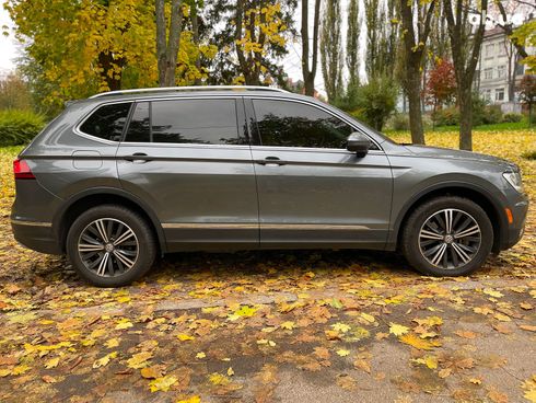 Volkswagen Tiguan 2017 серый - фото 10