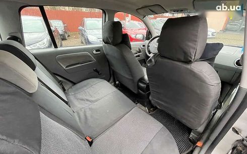 Ford Fusion 2002 - фото 17