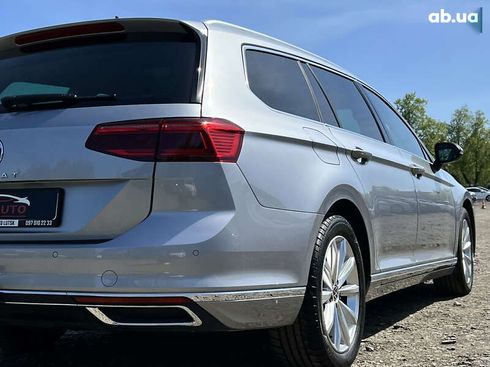 Volkswagen Passat 2022 - фото 13
