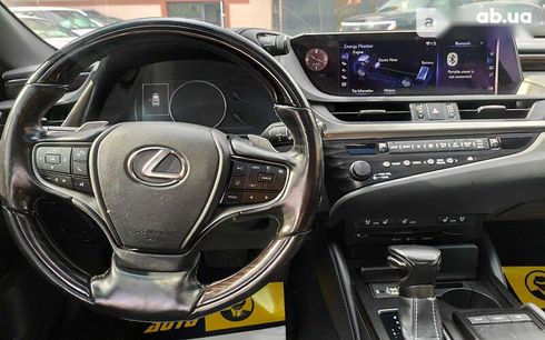 Lexus ES 2019 - фото 19