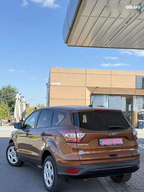 Ford Escape 2017 - фото 3