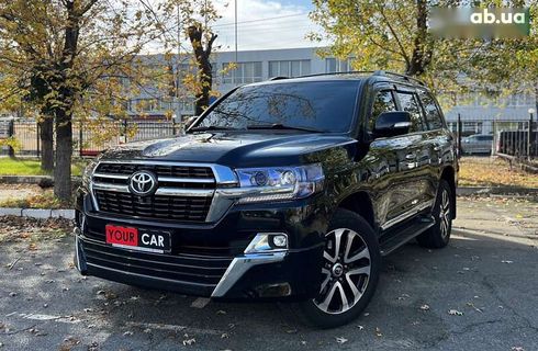 Toyota Land Cruiser 2017 - фото 2