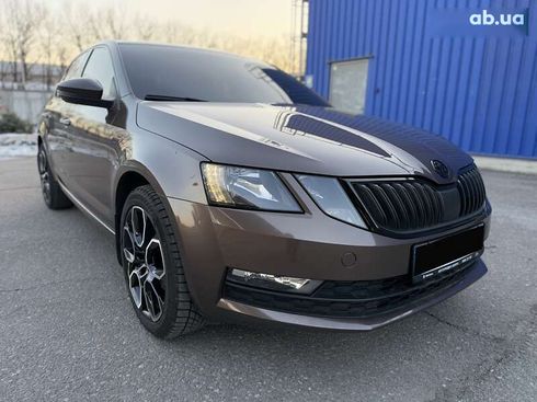 Skoda Octavia 2018 - фото 21