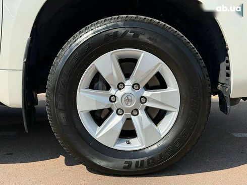 Toyota Land Cruiser Prado 2019 - фото 9