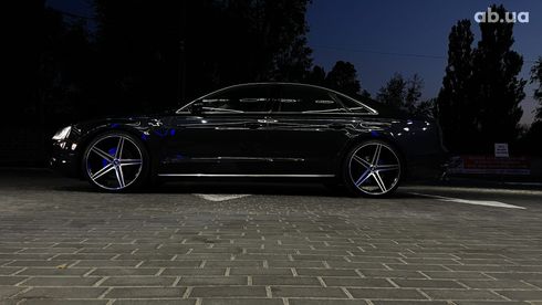 Audi A8 2012 серый - фото 7