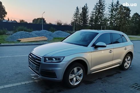 Audi Q5 2018 серебристый - фото 2