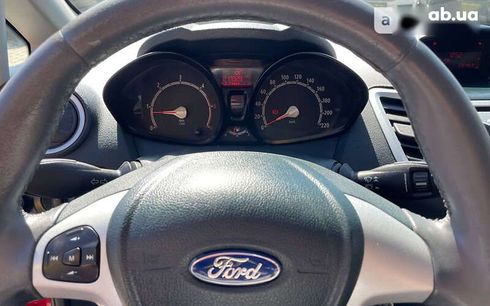 Ford Fiesta 2012 - фото 17