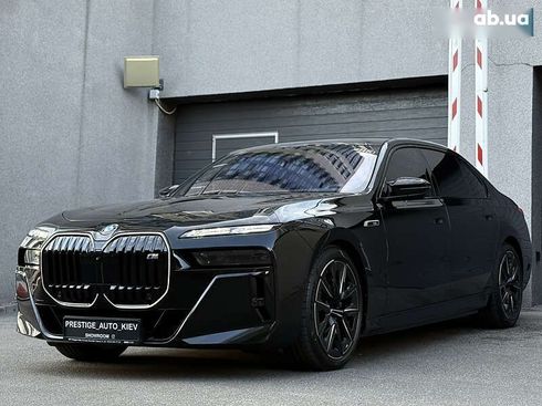 BMW i7 2025 - фото 11