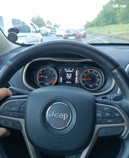 Jeep Cherokee 2015 белый - фото 12