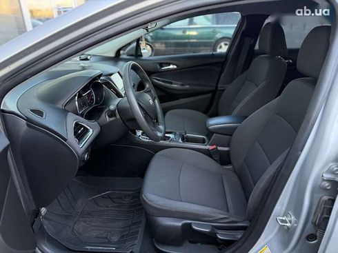 Chevrolet Cruze 2018 - фото 16