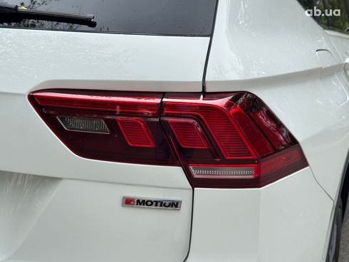 Volkswagen Tiguan 2019 белый - фото 12