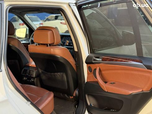 BMW X5 2011 белый - фото 18