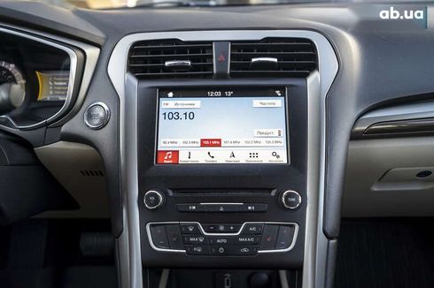 Ford Fusion 2016 - фото 27