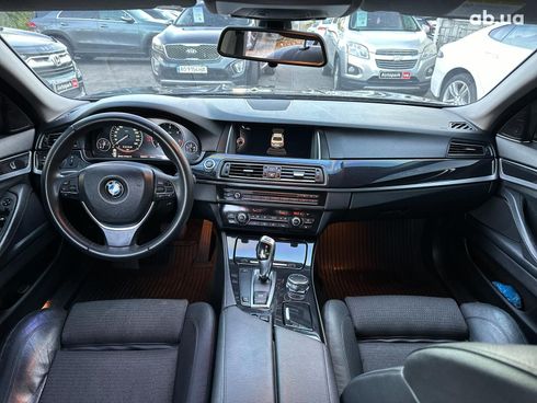BMW 5 серия 2011 черный - фото 23