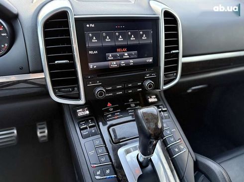 Porsche Cayenne 2016 - фото 25