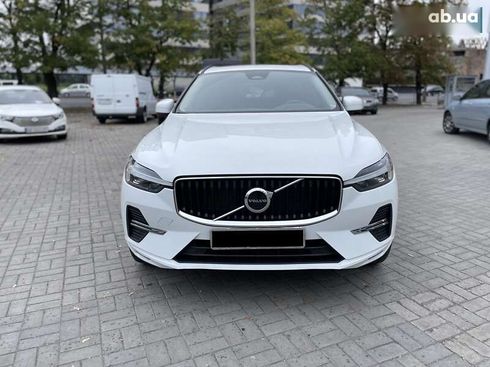 Volvo XC60 2022 - фото 7