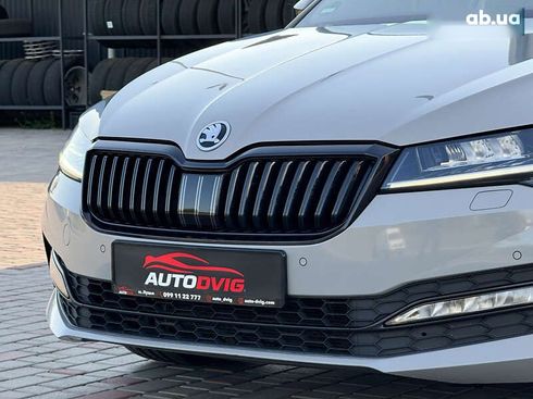 Skoda Superb 2020 - фото 17