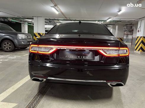Lincoln Continental 2018 - фото 11
